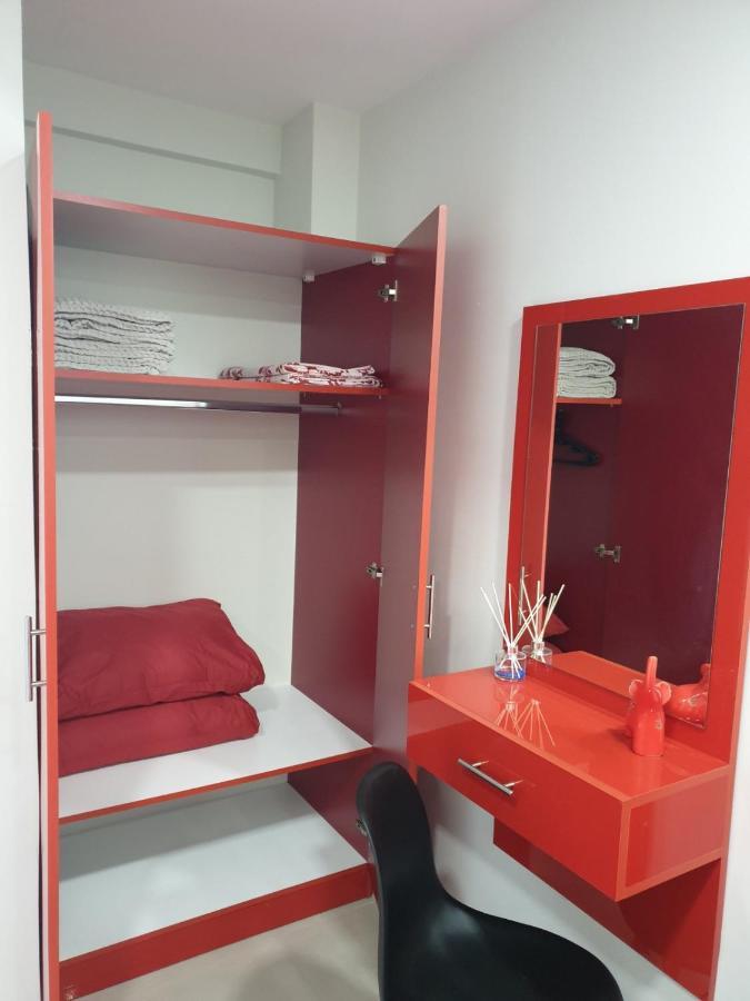 M & M Red Luxury Apartment Paralía Екстериор снимка